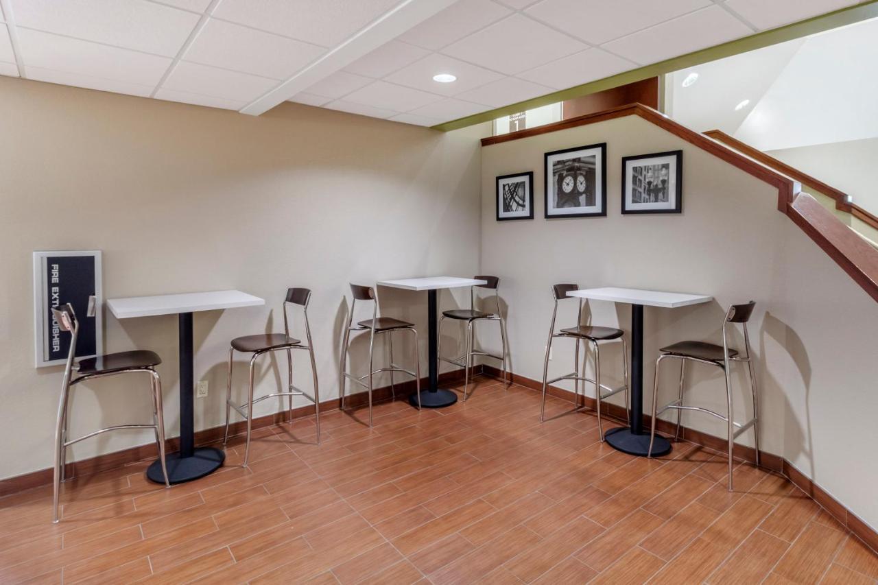 Allendale Sleep Inn & Suites מראה חיצוני תמונה
